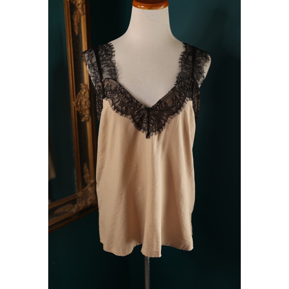 Built By Dreamers Lace Trim Camisole Top Feminine Delicate Fairygrunge Y2K Stye